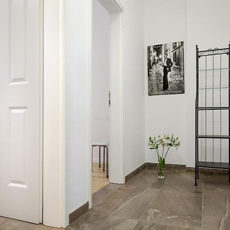Newton-Appartement Mit 3 Schlafzimmern Berlín Exterior foto