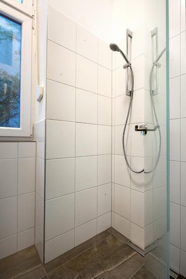 Newton-Appartement Mit 3 Schlafzimmern Berlín Exterior foto