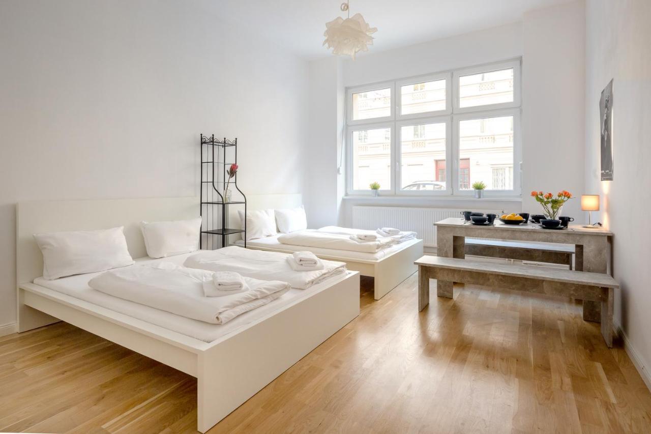Newton-Appartement Mit 3 Schlafzimmern Berlín Exterior foto